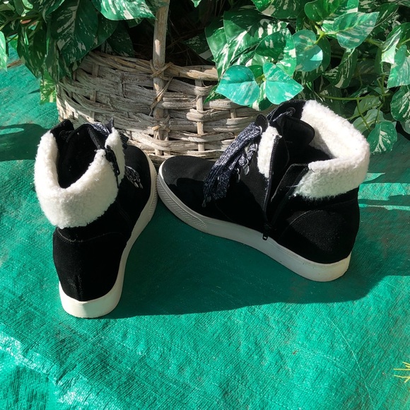 Steve Madden boots